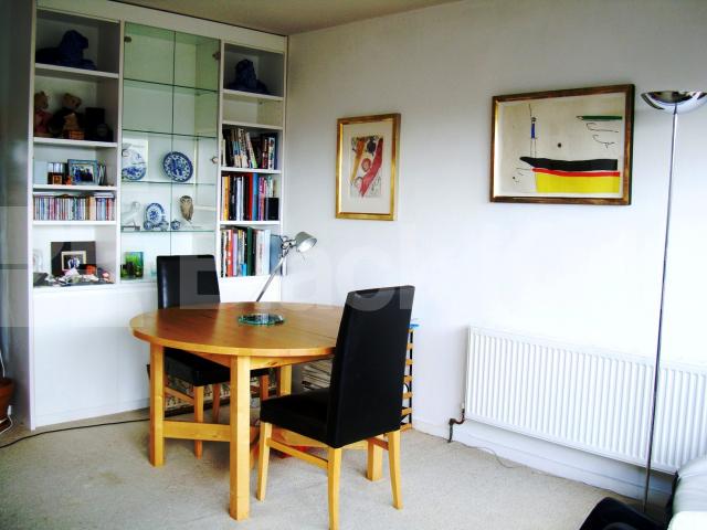			NEW INSTRUCTION!, 2 Bedroom, 1 bath, 1 reception Flat			 Porchester Terrace North, BAYSWATER
